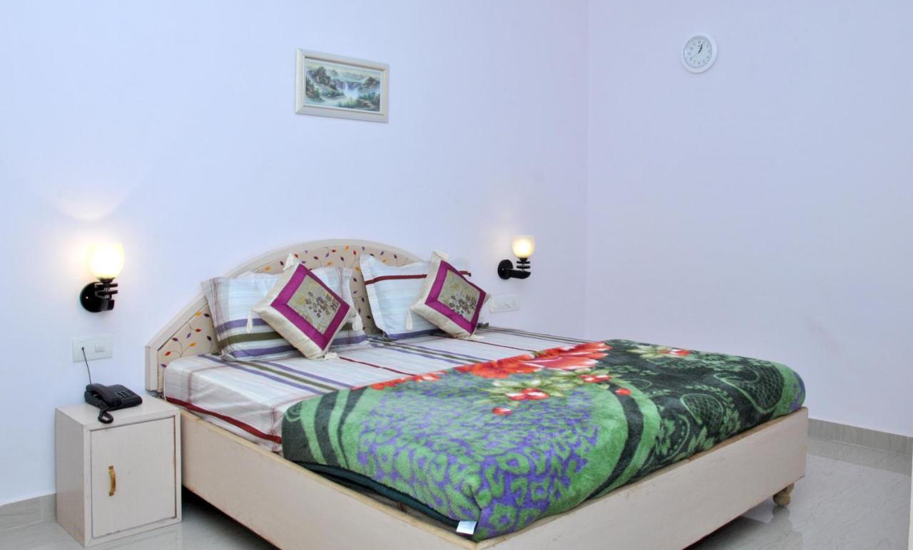 Paradise Luxury Home Stay Кхаджурахо Экстерьер фото