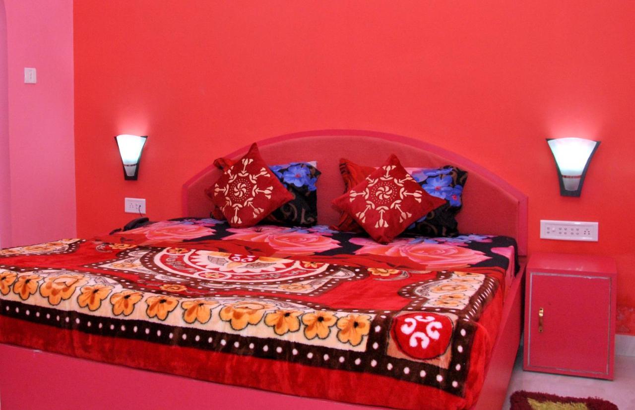 Paradise Luxury Home Stay Кхаджурахо Экстерьер фото