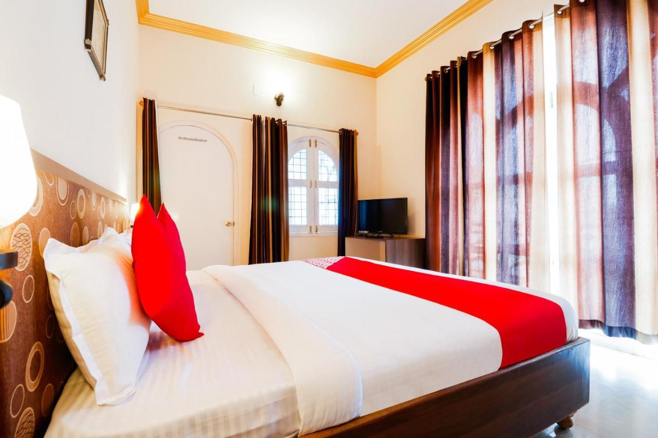 Paradise Luxury Home Stay Кхаджурахо Экстерьер фото